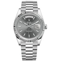 Relógio masculino Rolex Day-Date 40 com mostrador em platina e ardósia falso M228236-0013