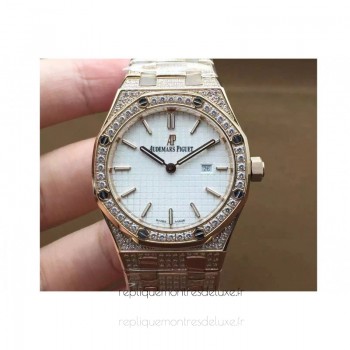 Réplica relogio Audemars Piguet Royal Oak 67651 Senhoras Ouro Rosa Diamantes Marcas Brancas