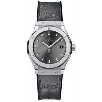 Hublot Classic Fusion Titanium Racing Cinza 33mm Quartzo 581.NX.7071.LR