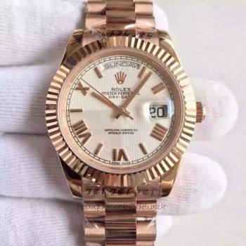 Réplica Rolex Day-Date 40 228235 40MM Ouro Rosa Prata Quadrant Dial